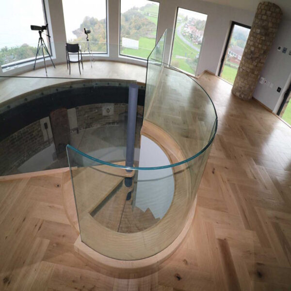 Curved glass balustrade -02